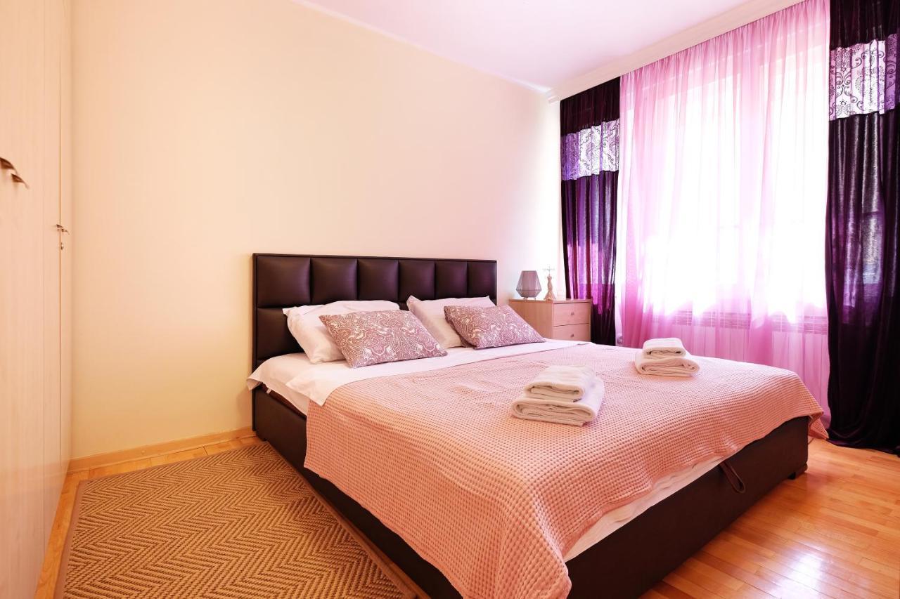 Lägenhet Paradise Starry Suite-city Center